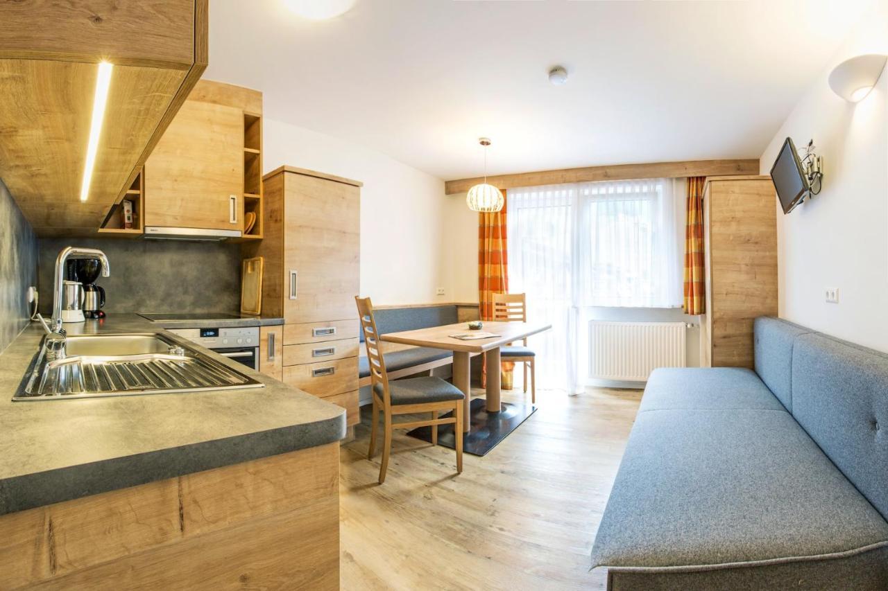 Pension Ahorn Saalbach-Hinterglemm Exterior photo