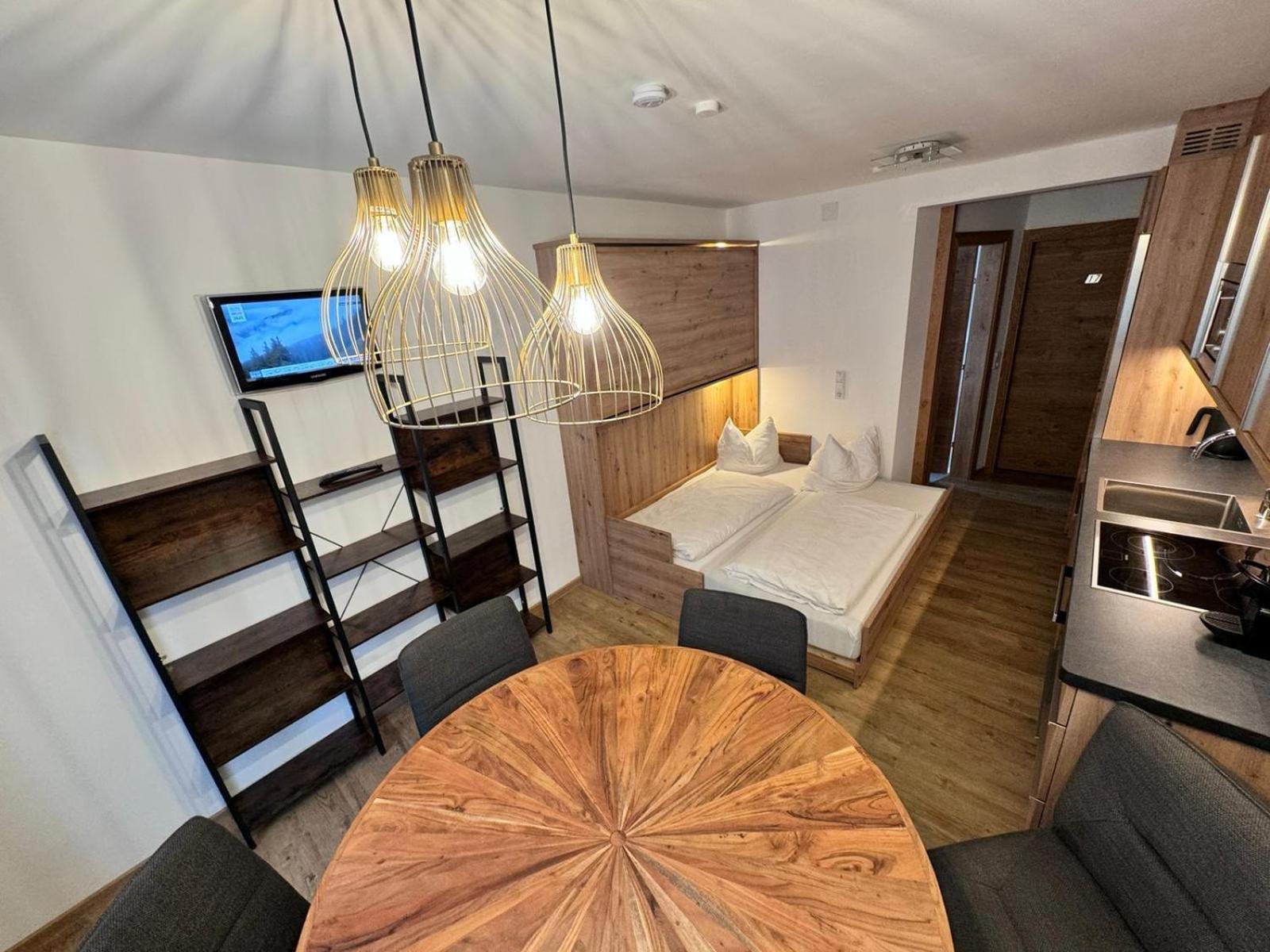 Pension Ahorn Saalbach-Hinterglemm Exterior photo